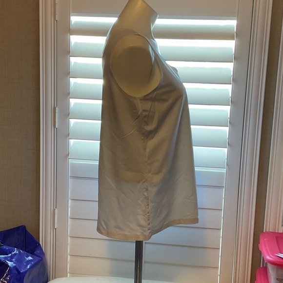 Avenue Classic White Tank Top - Picture 2 of 7